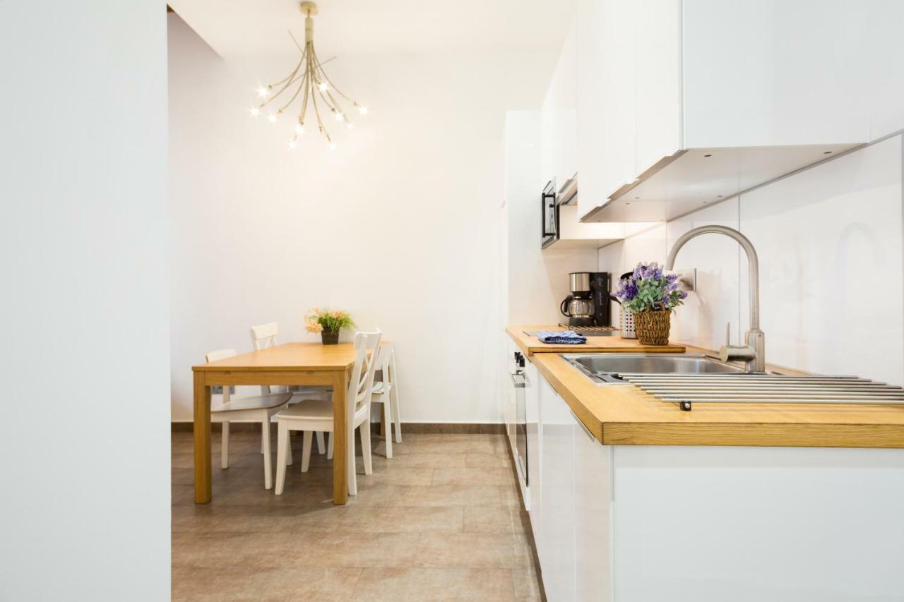 Stay U-Nique Apartments Eixample Center Barcelona Zewnętrze zdjęcie
