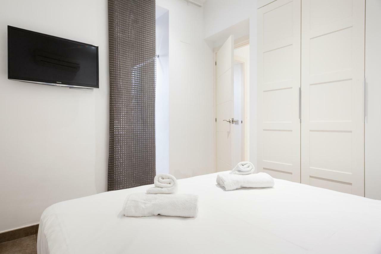 Stay U-Nique Apartments Eixample Center Barcelona Zewnętrze zdjęcie